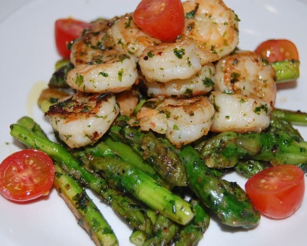 saute-de-crevettes-aux-asperges