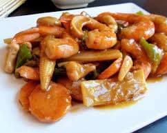 saute-de-crevettes-aux-noix-de-cajou